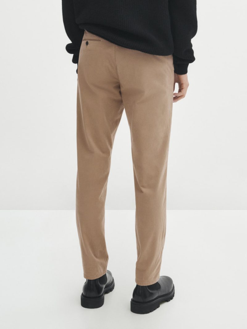 22615 3 Чоловічі чіноси кольору кемел Massimo Dutti