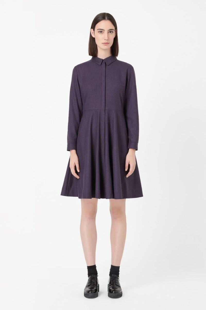 24130 Вовняна відрізна сукня в клітинку COS