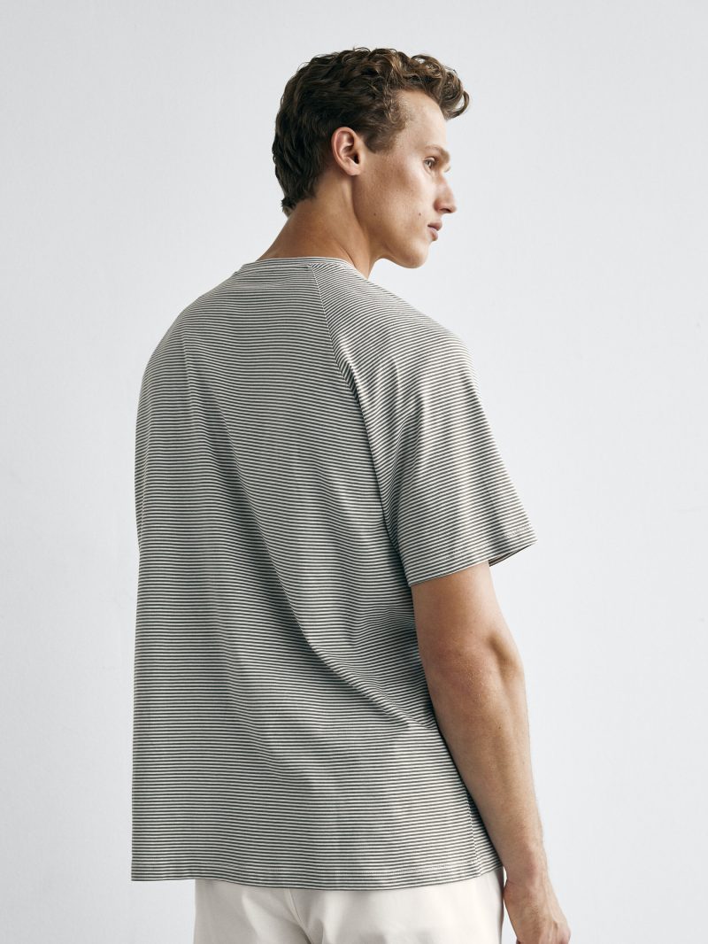 Чоловіча футболка в смужку Massimo Dutti